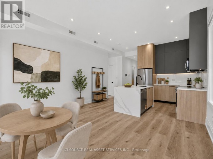 UNIT 4 - 28 NORCROSS ROAD, Toronto (Clanton Park), Ontario, M3H2R4