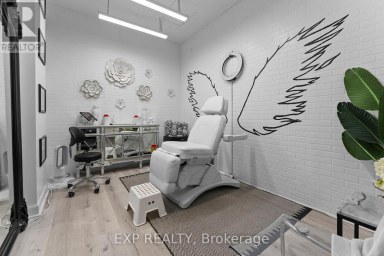 MAIN - 213 LAKESHORE ROAD E Mississauga (Port Credit) Ontario photo 12