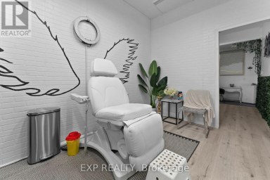 MAIN - 213 LAKESHORE ROAD E Mississauga (Port Credit) Ontario photo 13