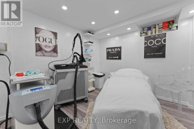 MAIN - 213 LAKESHORE ROAD E Mississauga (Port Credit) Ontario photo 18