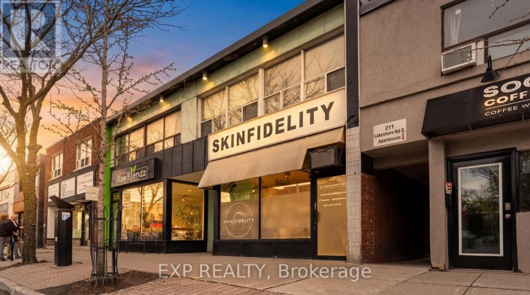 MAIN - 213 LAKESHORE ROAD E, Mississauga (Port Credit), Ontario, L5G1G5