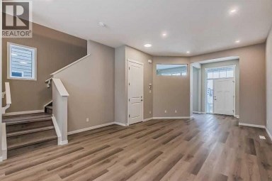 1040 Mahogany Boulevard SE Calgary Alberta photo 4