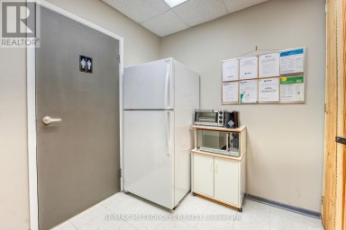 B - 2695 HAMILTON ROAD Sarnia Ontario photo 15