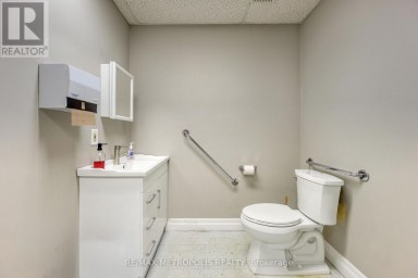 B - 2695 HAMILTON ROAD Sarnia Ontario photo 16