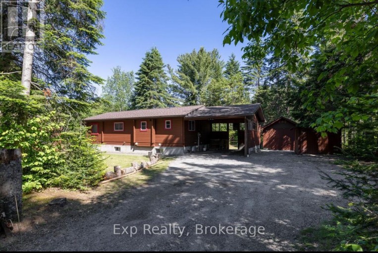27 GROEGER ROAD, Huntsville (Chaffey), Ontario, P1H2J4