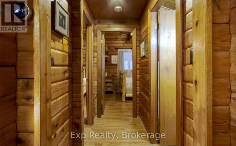 27 GROEGER ROAD, Huntsville (Chaffey), Ontario, P1H2J4