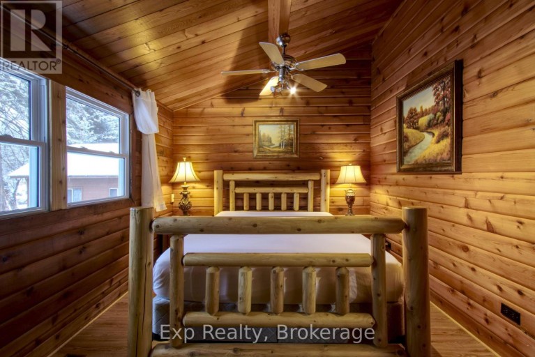 27 GROEGER ROAD, Huntsville (Chaffey), Ontario, P1H2J4
