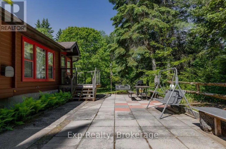 27 GROEGER ROAD, Huntsville (Chaffey), Ontario, P1H2J4