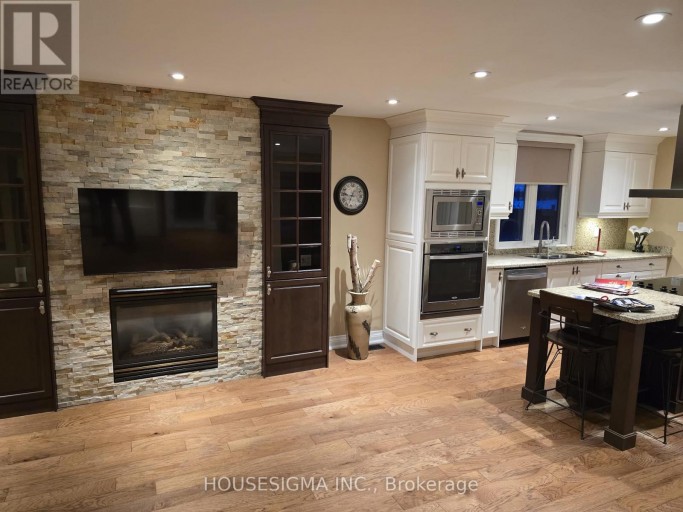 12020 WOODBINE AVENUE, Whitchurch-Stouffville, Ontario, L4A2K3