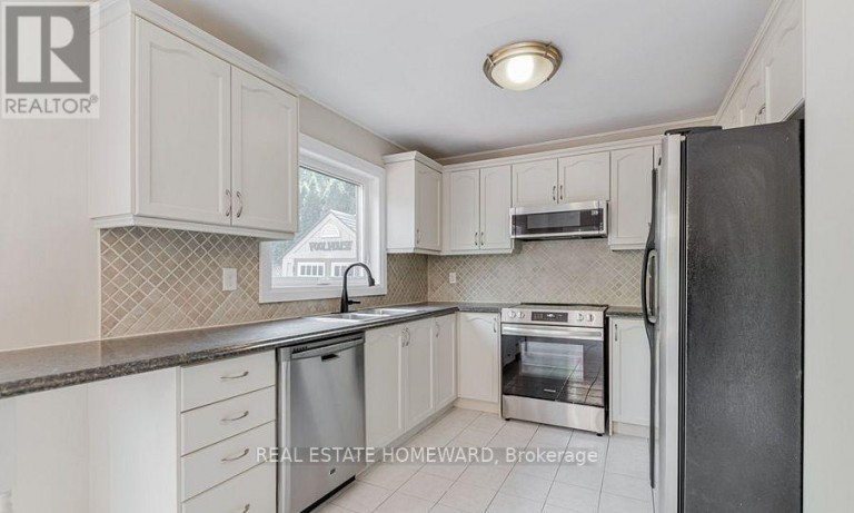 MAIN2ND - 822 FIRTH COURT, Newmarket (Gorham-College Manor), Ontario, L3Y8H7