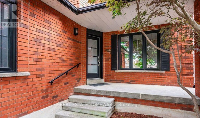 MAIN2ND - 822 FIRTH COURT, Newmarket (Gorham-College Manor), Ontario, L3Y8H7