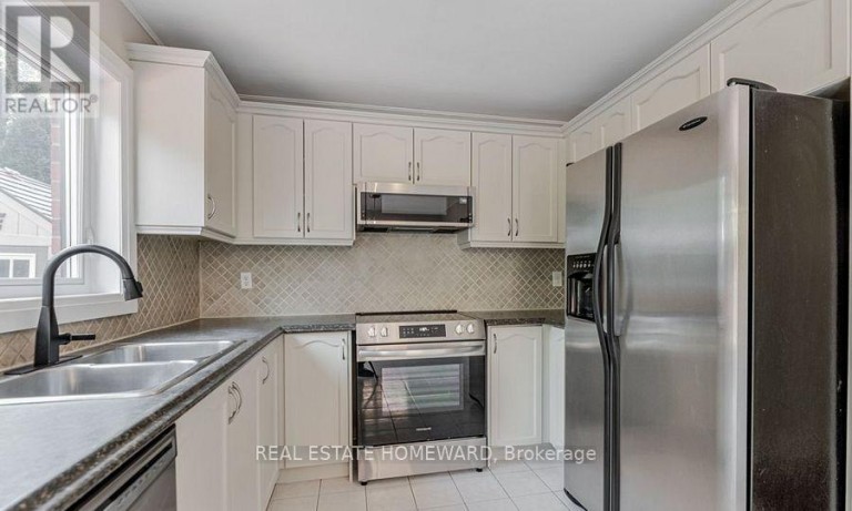 MAIN2ND - 822 FIRTH COURT, Newmarket (Gorham-College Manor), Ontario, L3Y8H7