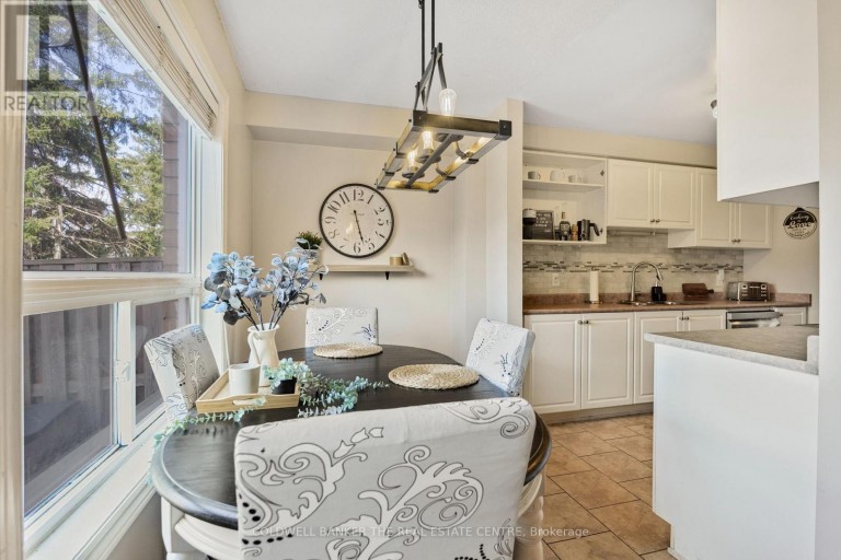 10 - 234 CUNDLES ROAD E, Barrie (Little Lake), Ontario, L4M6L1