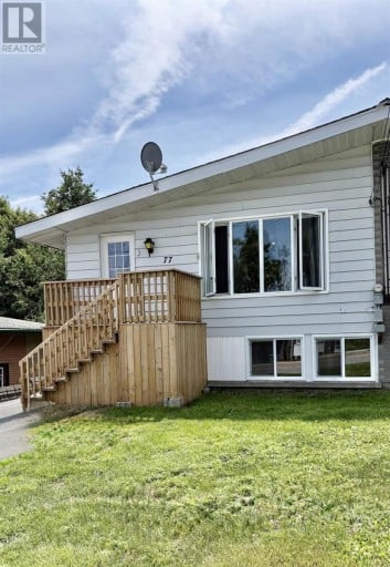 77 Hillside Dr S, Elliot Lake, Ontario (id Sm261741)