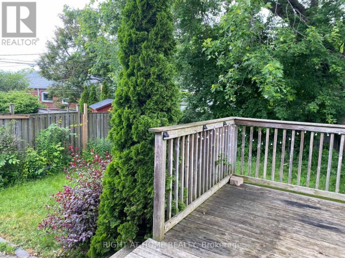 32 FLORENS AVENUE, Toronto (Clairlea-Birchmount), Ontario, M1L1R6