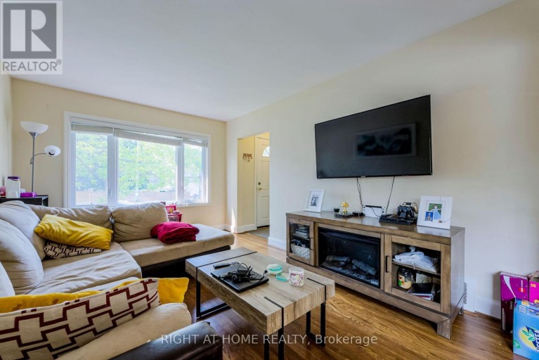 32 FLORENS AVENUE, Toronto (Clairlea-Birchmount), Ontario, M1L1R6