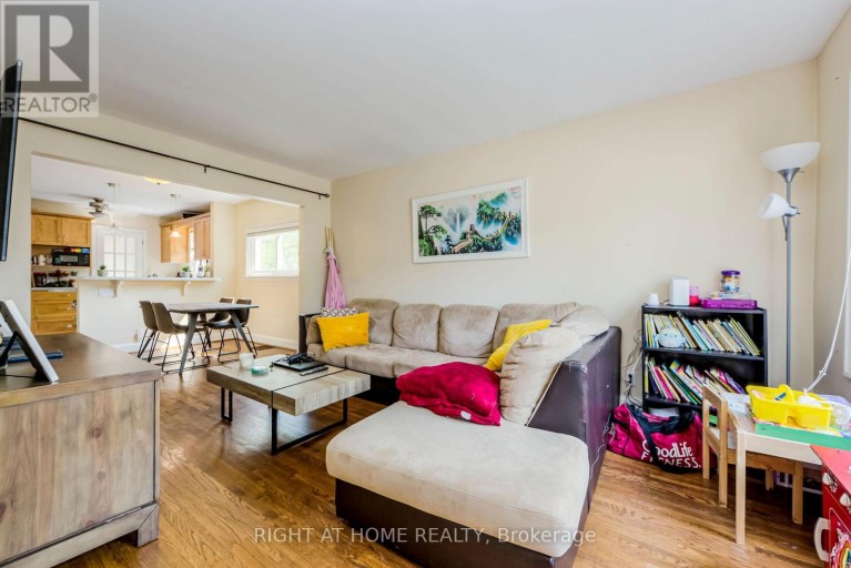 32 FLORENS AVENUE, Toronto (Clairlea-Birchmount), Ontario, M1L1R6
