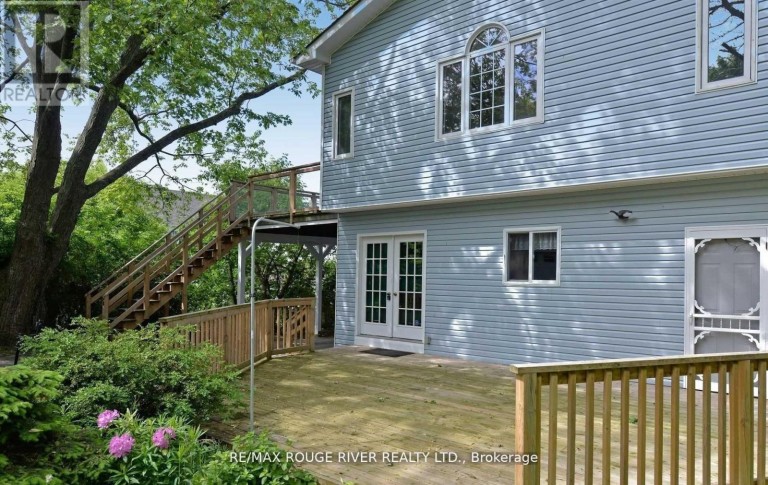 UPPER - 705 FRONT ROAD, Pickering (Bay Ridges), Ontario, L1W1P1