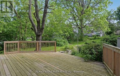 UPPER - 705 FRONT ROAD Pickering (Bay Ridges) Ontario photo 15
