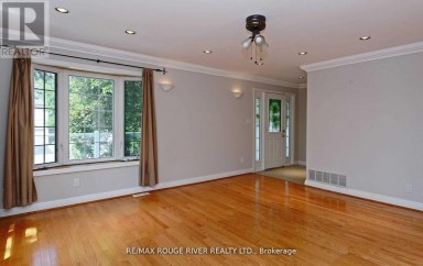 UPPER - 705 FRONT ROAD Pickering (Bay Ridges) Ontario photo 2