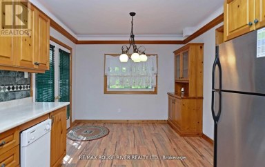 UPPER - 705 FRONT ROAD Pickering (Bay Ridges) Ontario photo 5