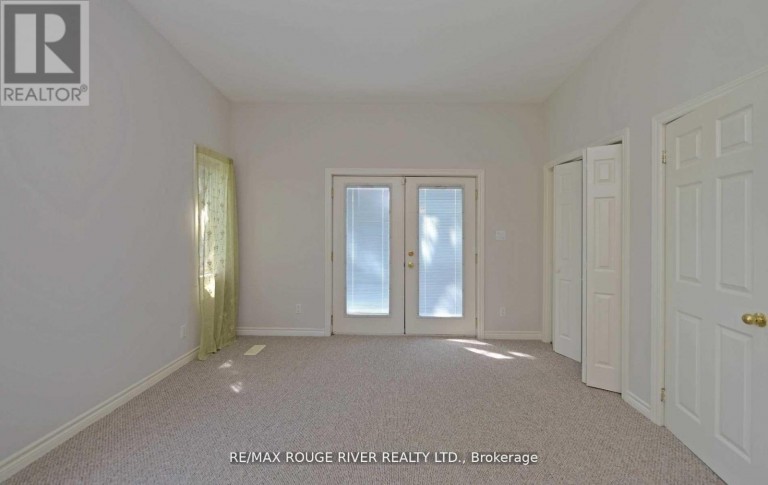 UPPER - 705 FRONT ROAD, Pickering (Bay Ridges), Ontario, L1W1P1
