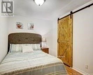 32 BLUE SPRUCE LANE Markham (Royal Orchard) Ontario photo 12