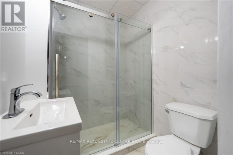 1274 BARTON STREET E, Hamilton (Crown Point), Ontario, L8H2W1
