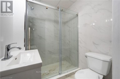 1274 BARTON STREET E Hamilton (Crown Point) Ontario photo 13