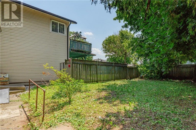1274 BARTON STREET E, Hamilton (Crown Point), Ontario, L8H2W1