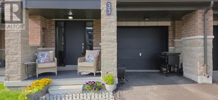 33 RED MAPLE LANE, Barrie (Innis-Shore), Ontario, L9J0N4