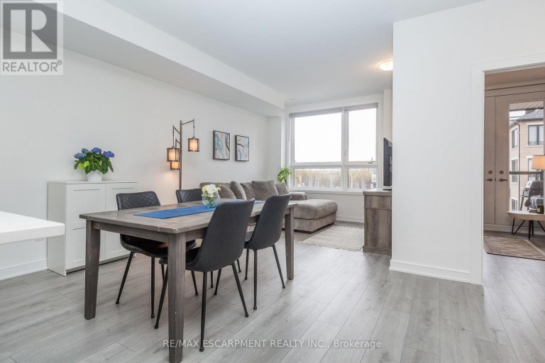 33 RED MAPLE LANE, Barrie (Innis-Shore), Ontario, L9J0N4