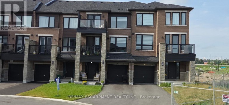 33 RED MAPLE LANE, Barrie (Innis-Shore), Ontario, L9J0N4
