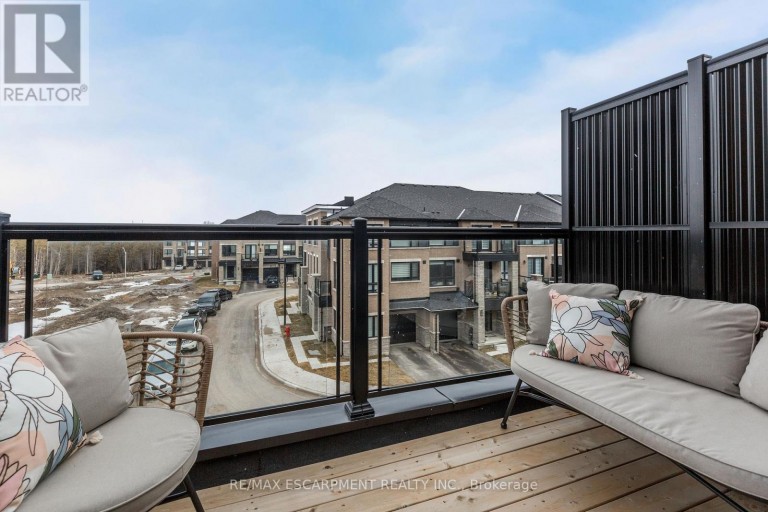 33 RED MAPLE LANE, Barrie (Innis-Shore), Ontario, L9J0N4