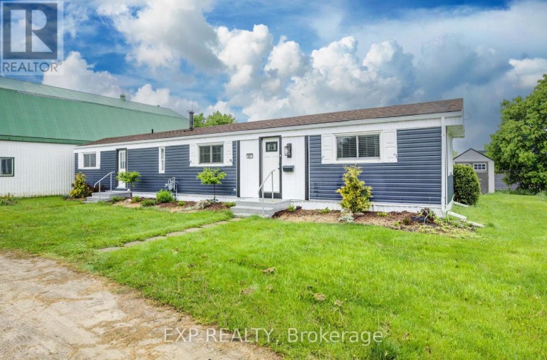 7 - 84 WELLINGTON STREET S, Mapleton, Ontario, N0G1P0