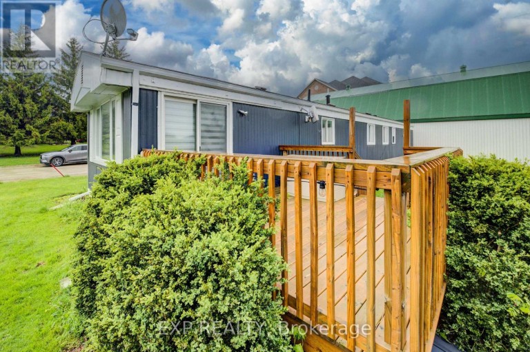 7 - 84 WELLINGTON STREET S, Mapleton, Ontario, N0G1P0