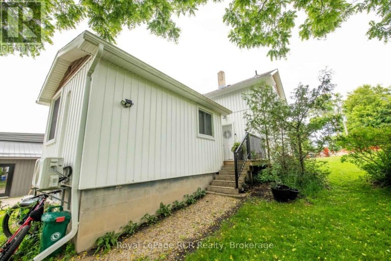 A & B & C - 21 ARTHUR STREET WEST STREET W, Minto, Ontario, N0G1Z0