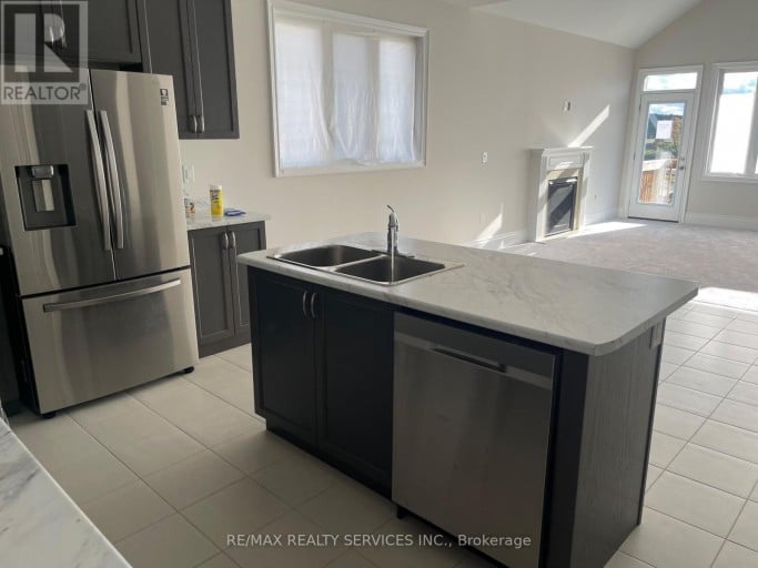 3076 ORION BOULEVARD, Orillia, Ontario, L3V8L4