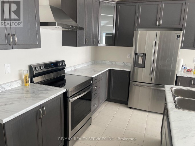 3076 ORION BOULEVARD, Orillia, Ontario, L3V8L4