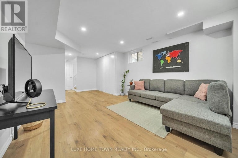 26 GIBBS WAY, Centre Wellington (Fergus), Ontario, N1M0G7