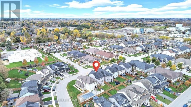 26 GIBBS WAY, Centre Wellington (Fergus), Ontario, N1M0G7