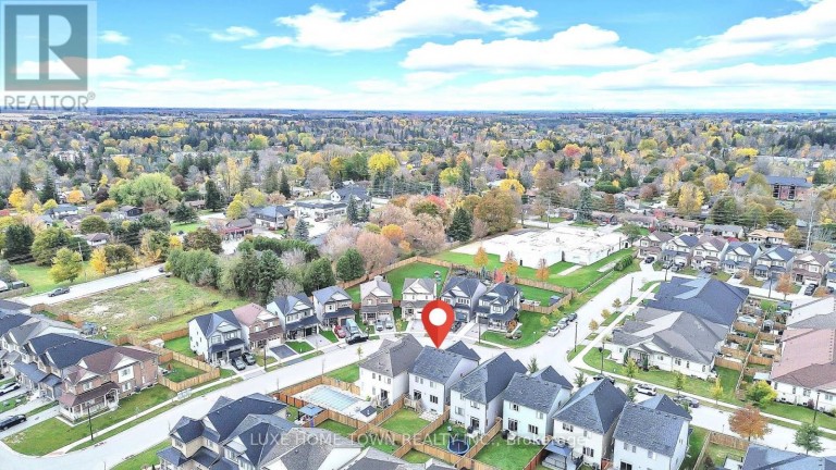 26 GIBBS WAY, Centre Wellington (Fergus), Ontario, N1M0G7