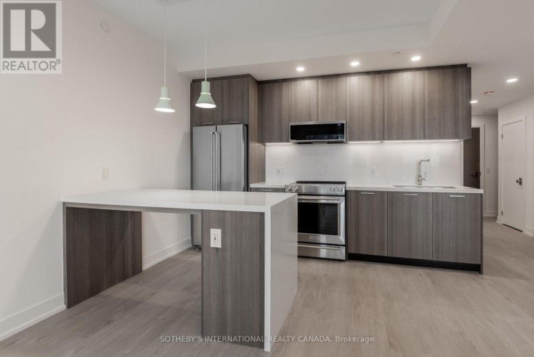 1403 - 31 YORK GARDEN WAY, Toronto (Yorkdale-Glen Park), Ontario, M6A2V1