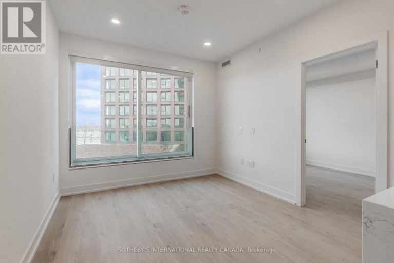 1403 - 31 YORK GARDEN WAY, Toronto (Yorkdale-Glen Park), Ontario, M6A2V1