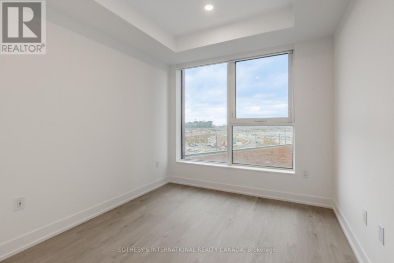 1403 - 31 YORK GARDEN WAY, Toronto (Yorkdale-Glen Park), Ontario, M6A2V1