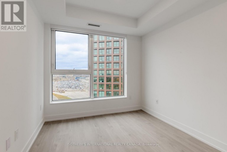 808 - 31 YORK GARDEN WAY, Toronto (Yorkdale-Glen Park), Ontario, M6A2V1