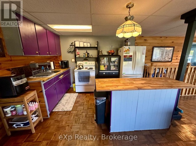 249 RIVER DRIVE, Burk's Falls, Ontario, P0A1C0
