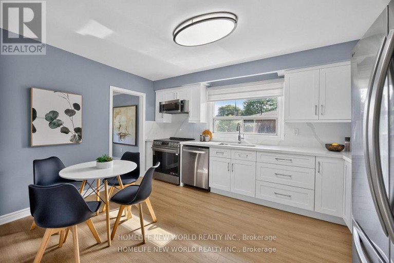 203 GODDARD STREET, Toronto (Bathurst Manor), Ontario, M3H5E7