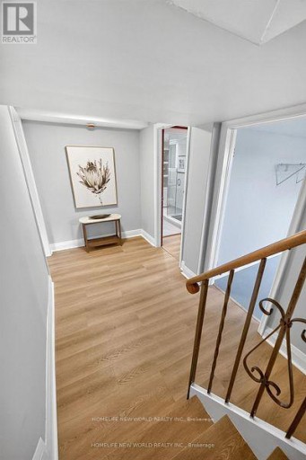 203 GODDARD STREET, Toronto (Bathurst Manor), Ontario, M3H5E7