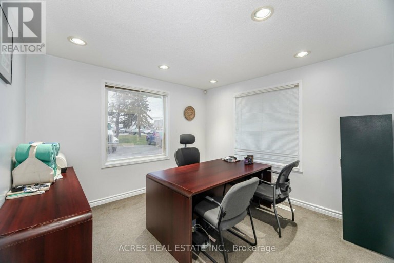 140-160 DERRY ROAD E, Mississauga (Gateway), Ontario, L5T2Y5